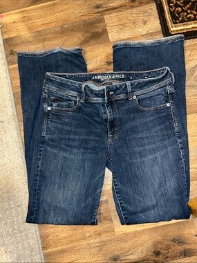 American Eagle Outfitters Women’s Medium Dark Blue Bootcut Jeans